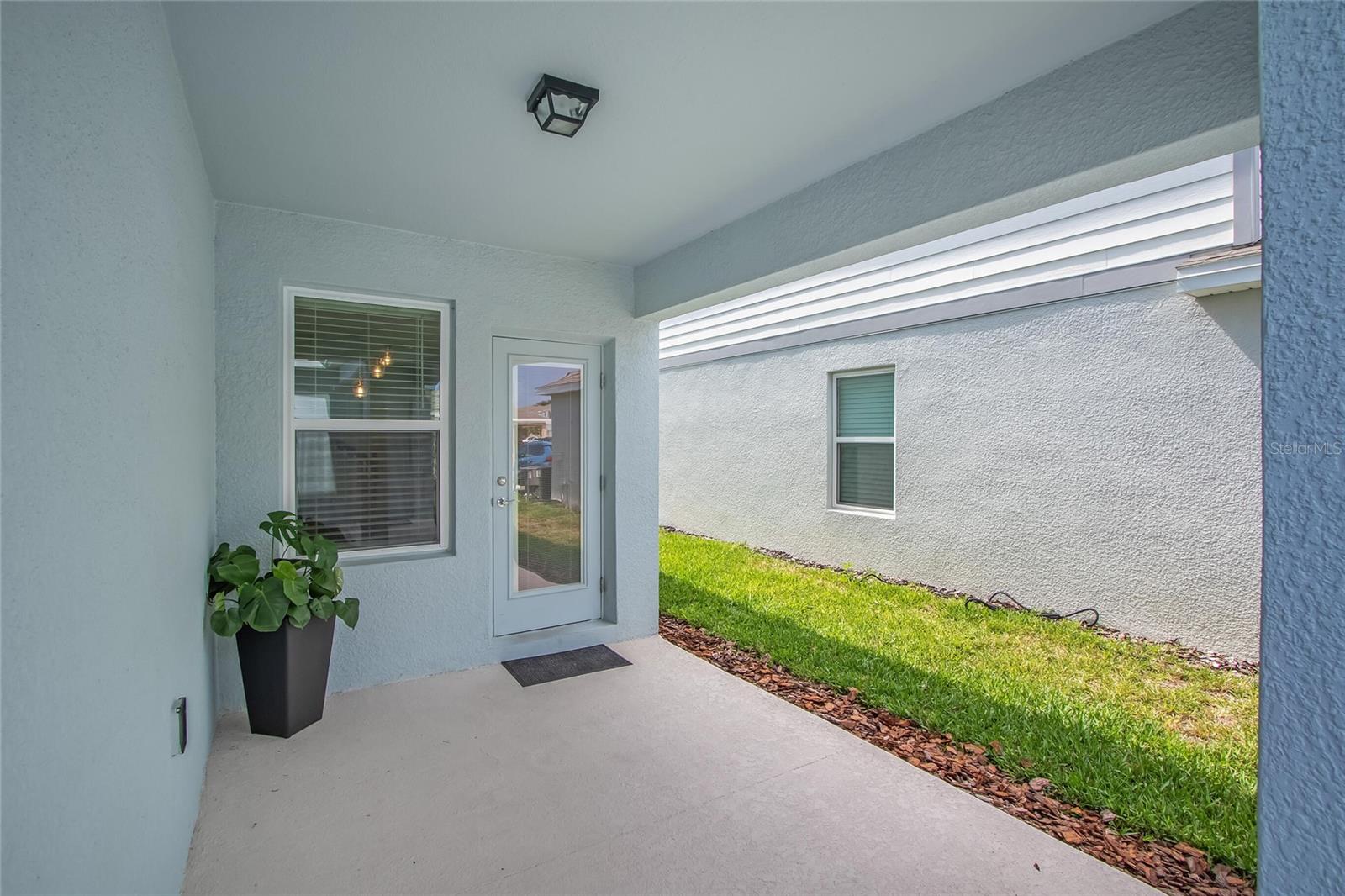 4087 ROAMING BROOK DR