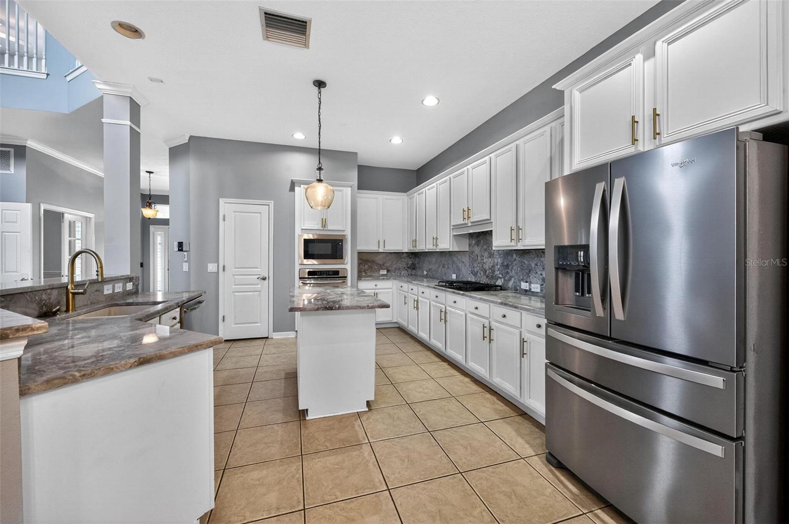 5212 BRIGHTON SHORE DR