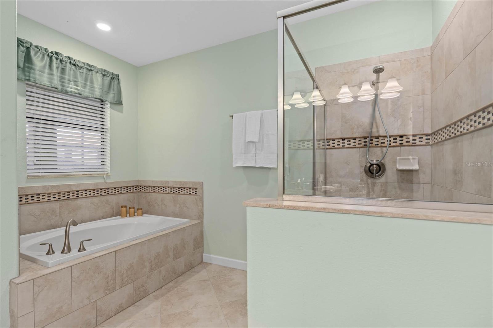 1453 BELLE TERRE RD