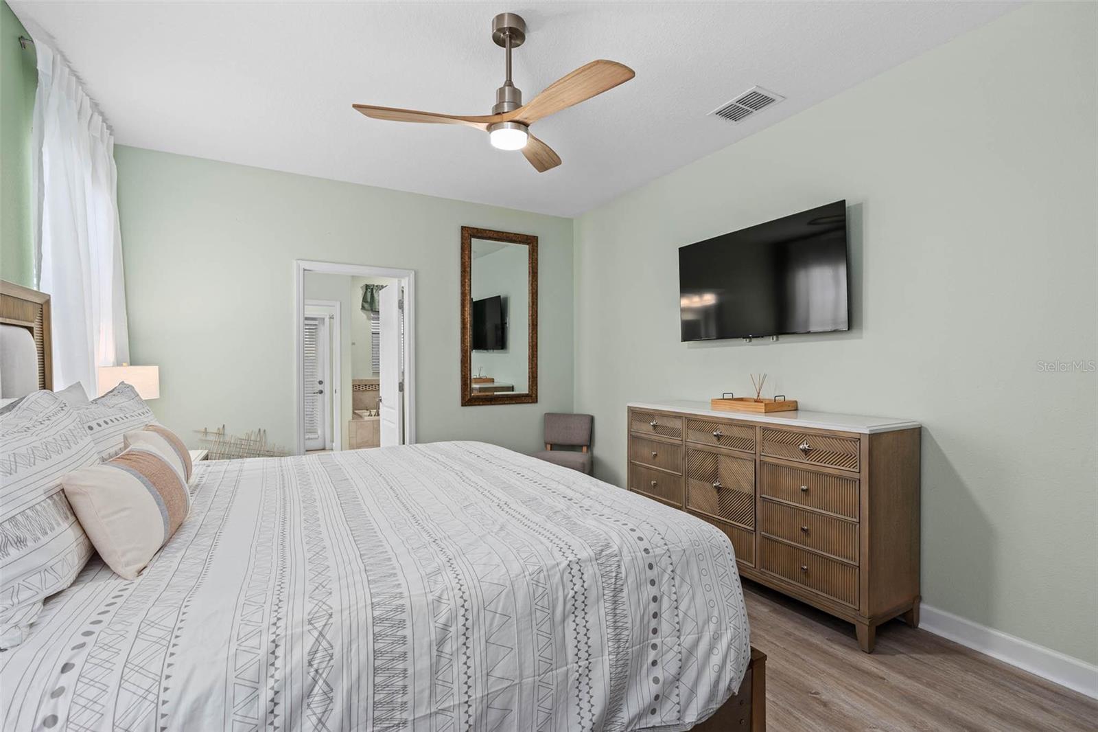 1453 BELLE TERRE RD