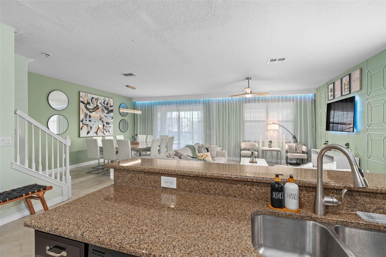 1453 BELLE TERRE RD