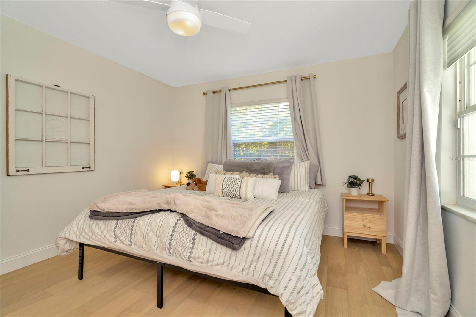 709 S HIMES AVE