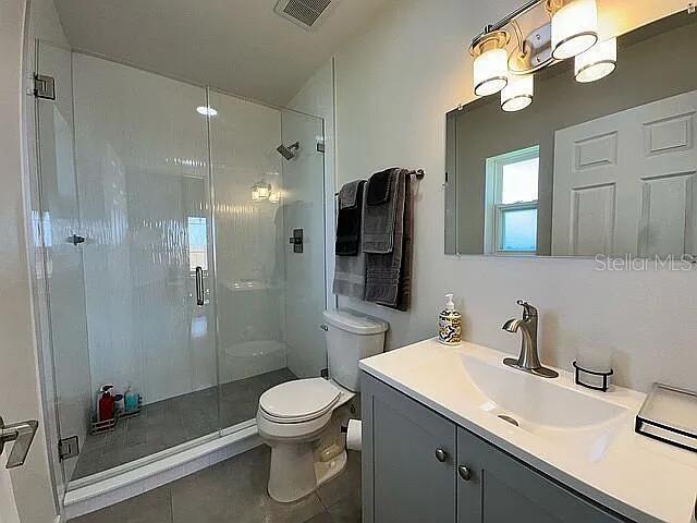 2117 PALM TER