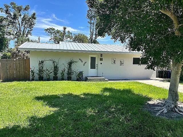 2117 PALM TER