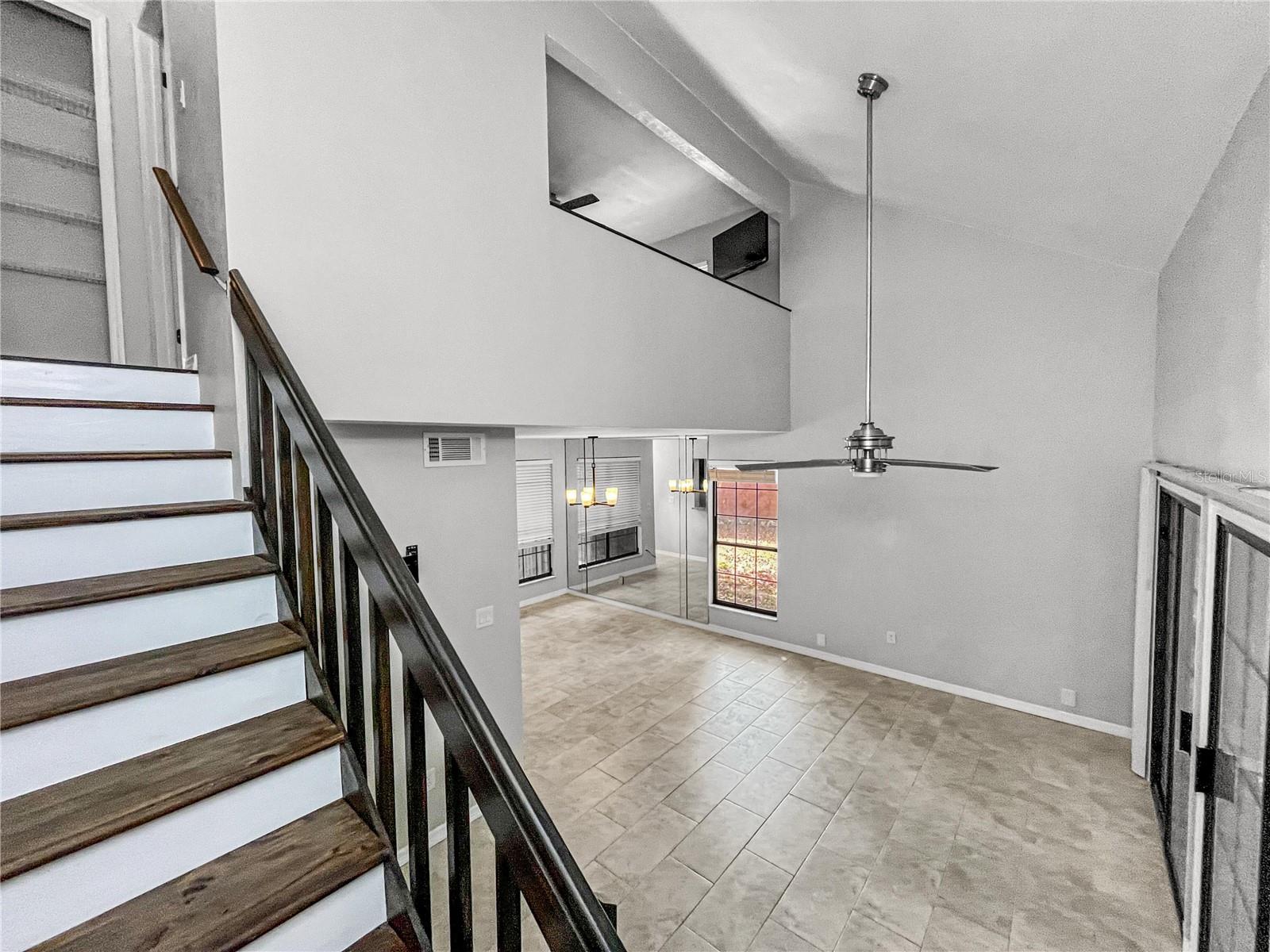 5530 SW 8TH PL