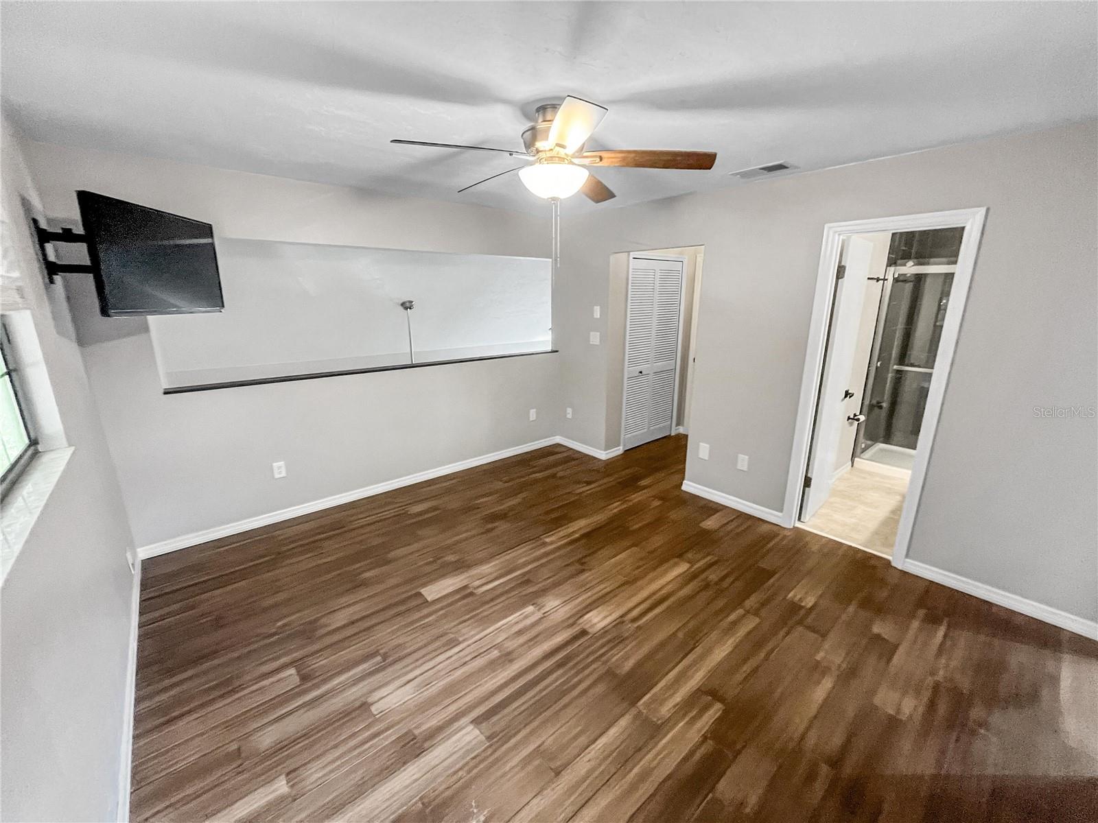 5530 SW 8TH PL