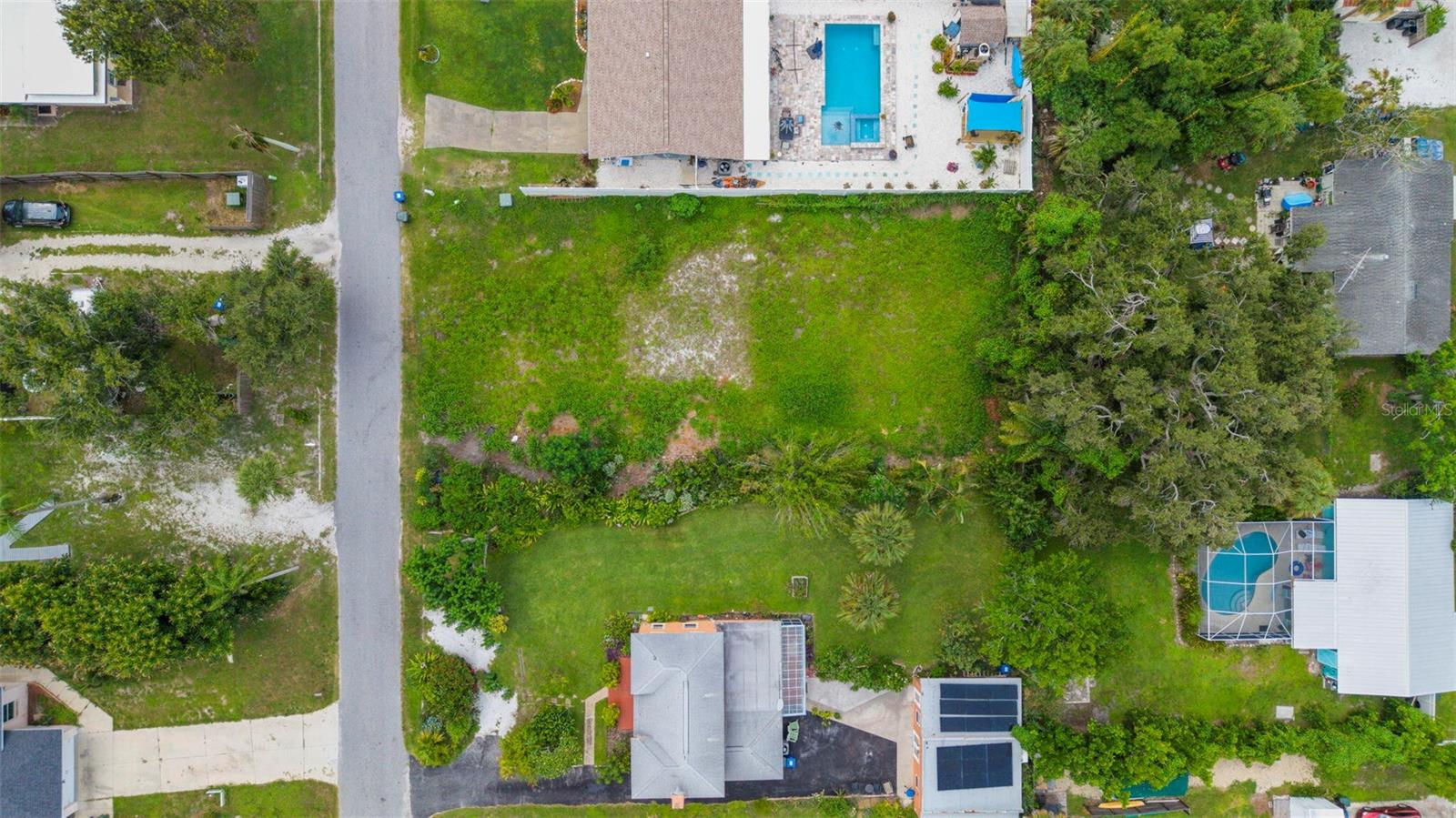 216 PAVONIA RD
