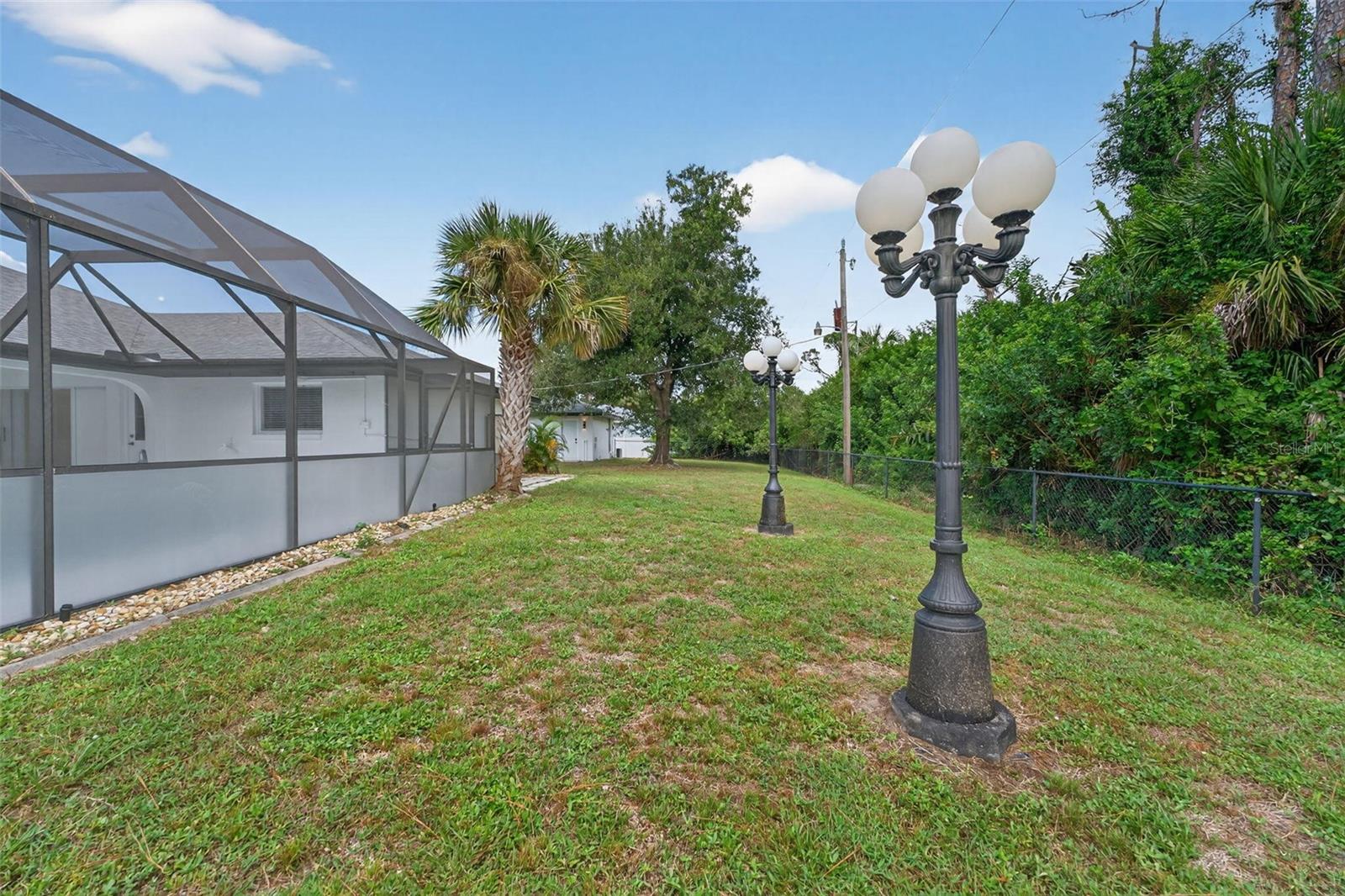 1112 CORNELIUS BLVD