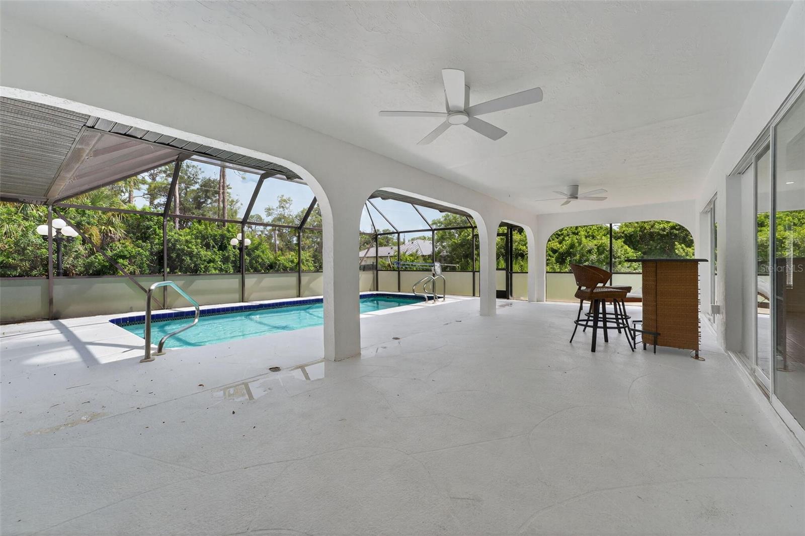 1112 CORNELIUS BLVD