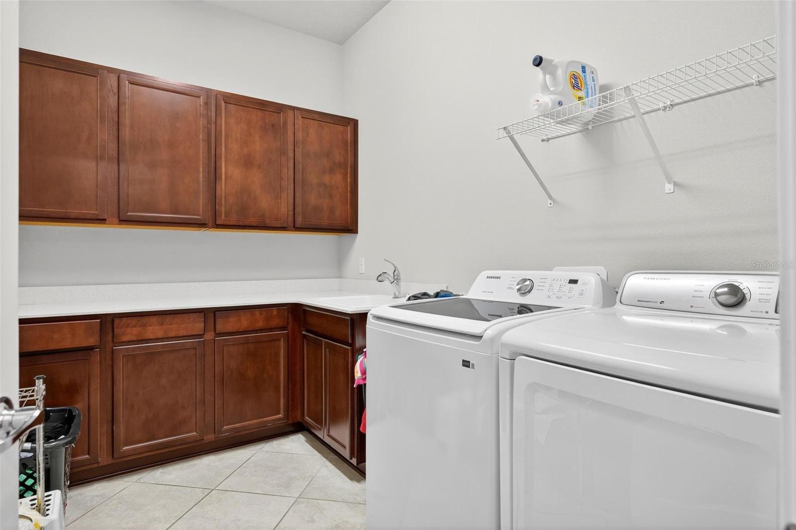 328 ISLAND SOUND CT