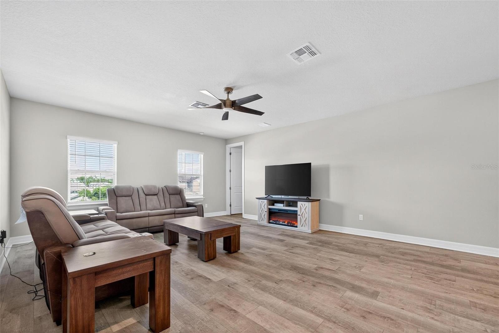 328 ISLAND SOUND CT