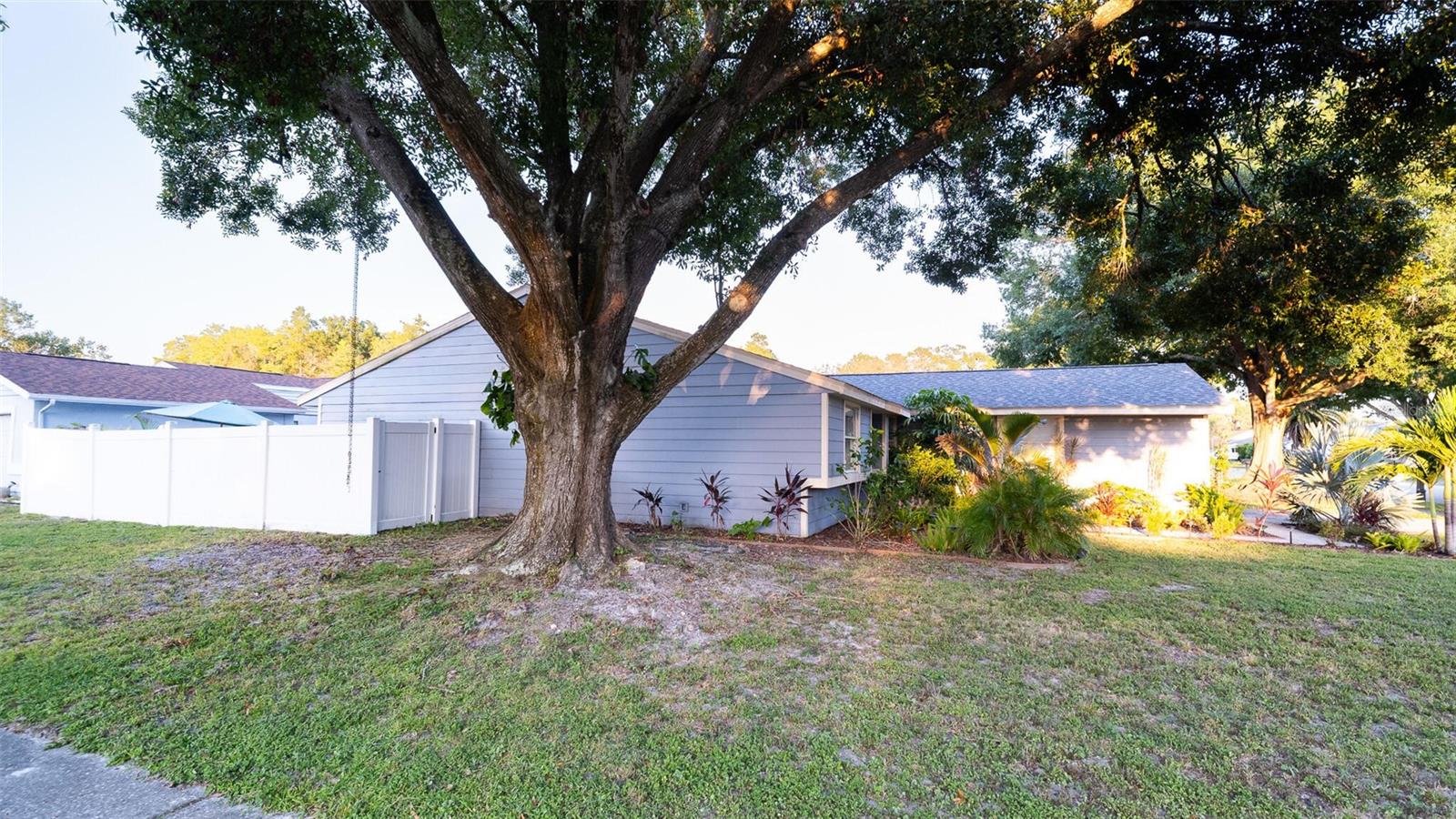 8041 BLUE FINCH WAY