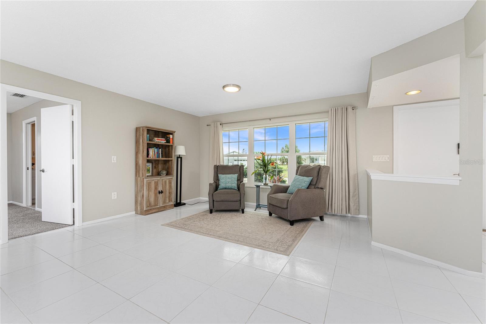 88 OAKLAND HILLS PL