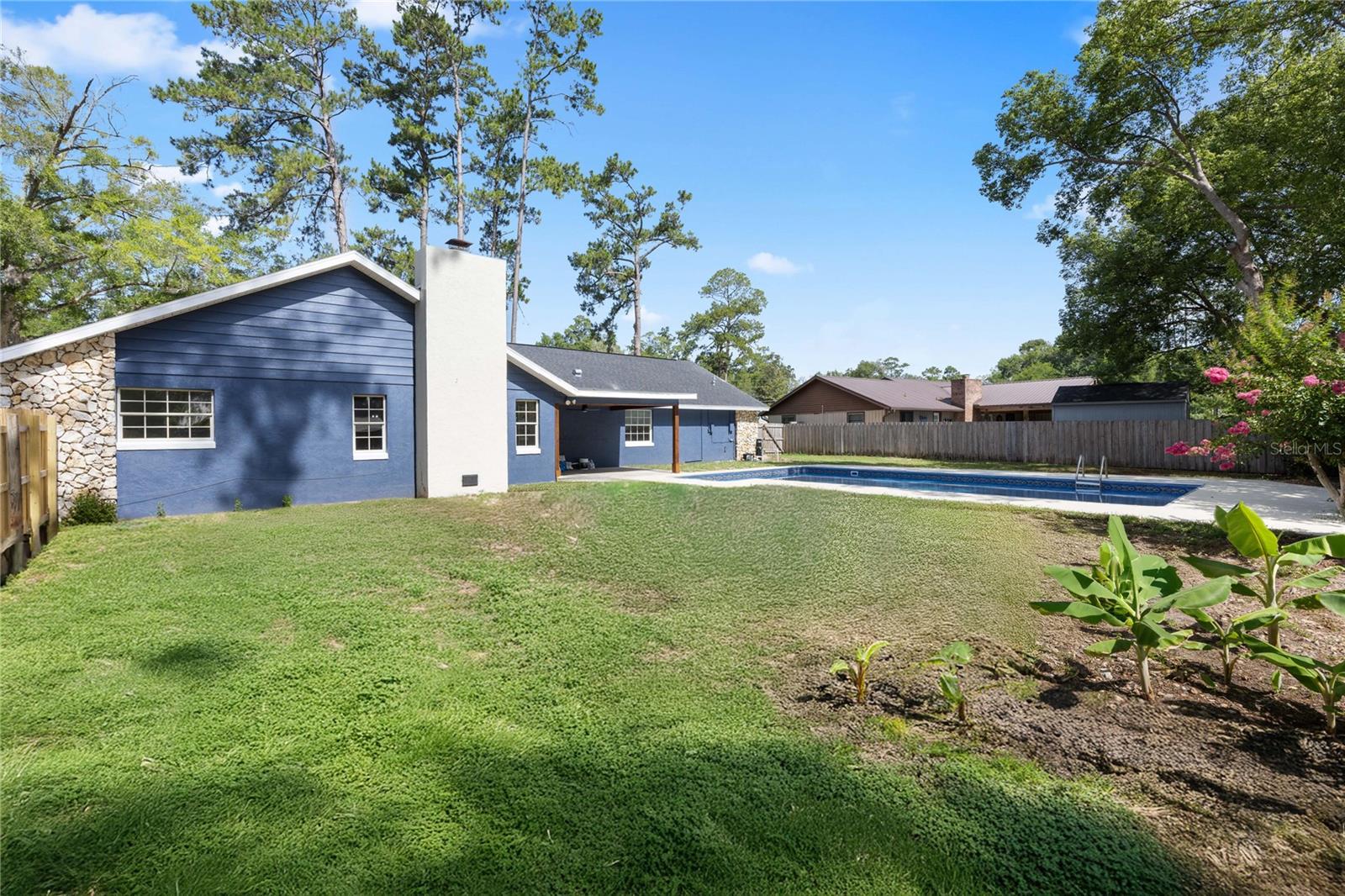 327 SE 50TH AVE