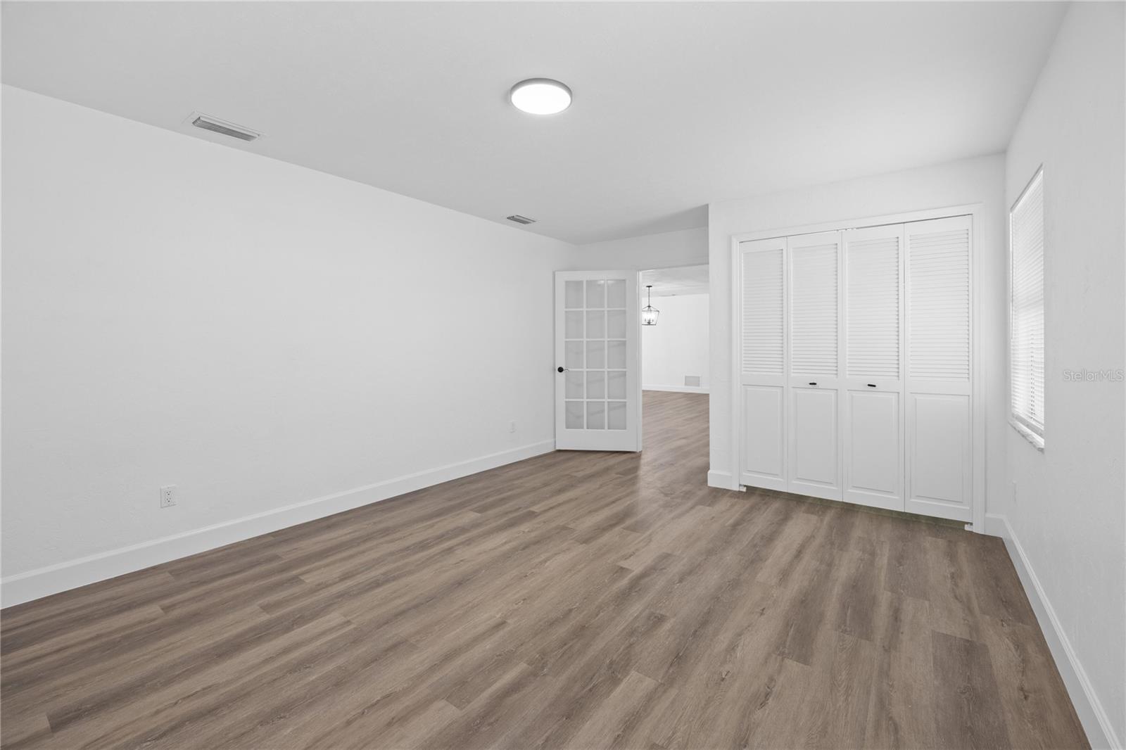 327 SE 50TH AVE