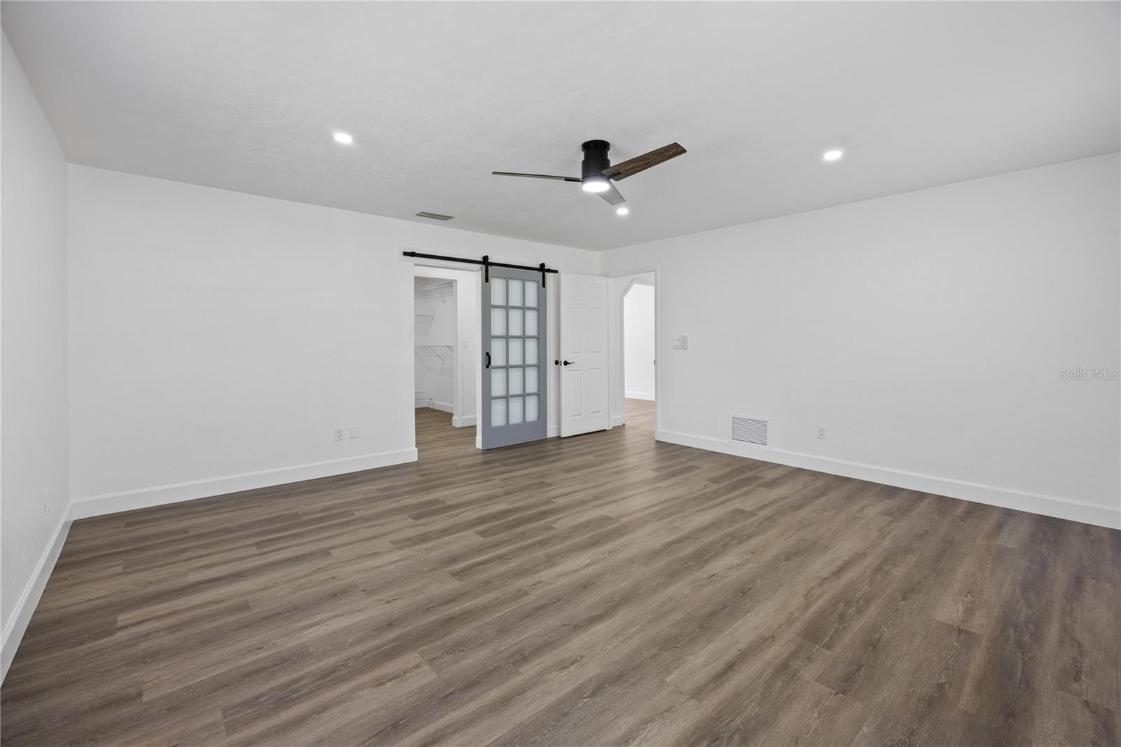 327 SE 50TH AVE