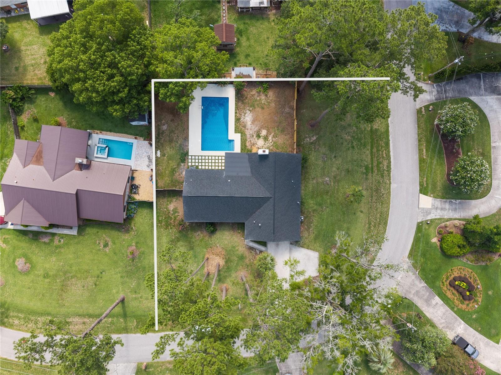 327 SE 50TH AVE