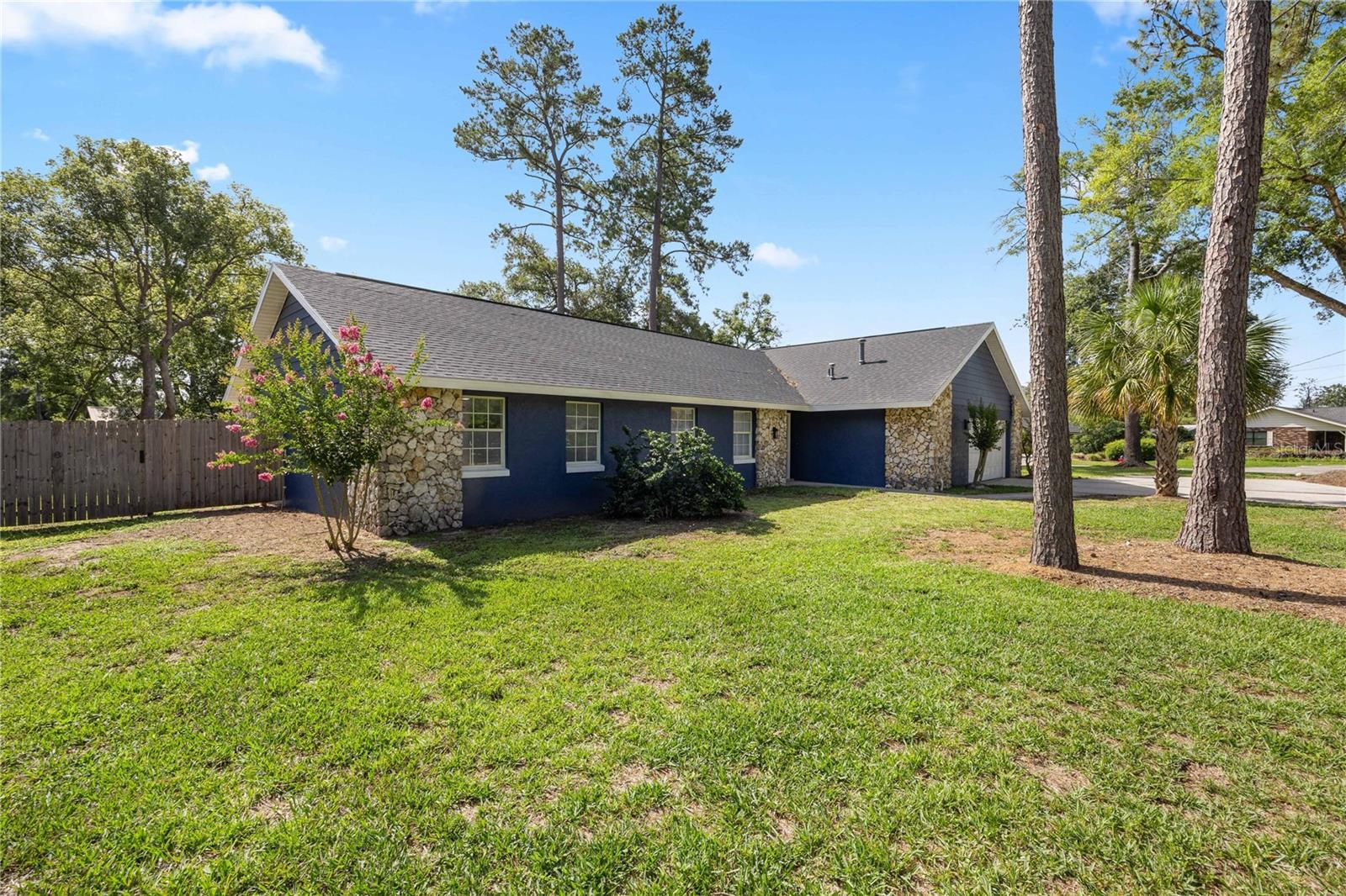 327 SE 50TH AVE
