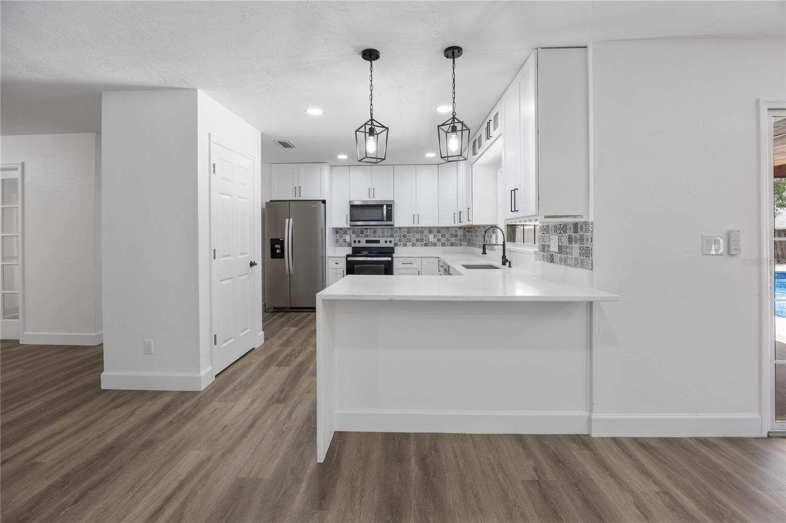327 SE 50TH AVE