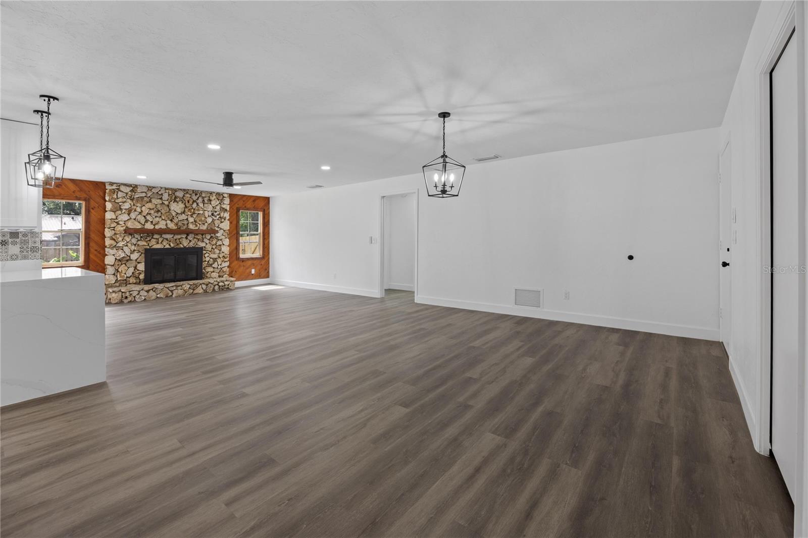 327 SE 50TH AVE
