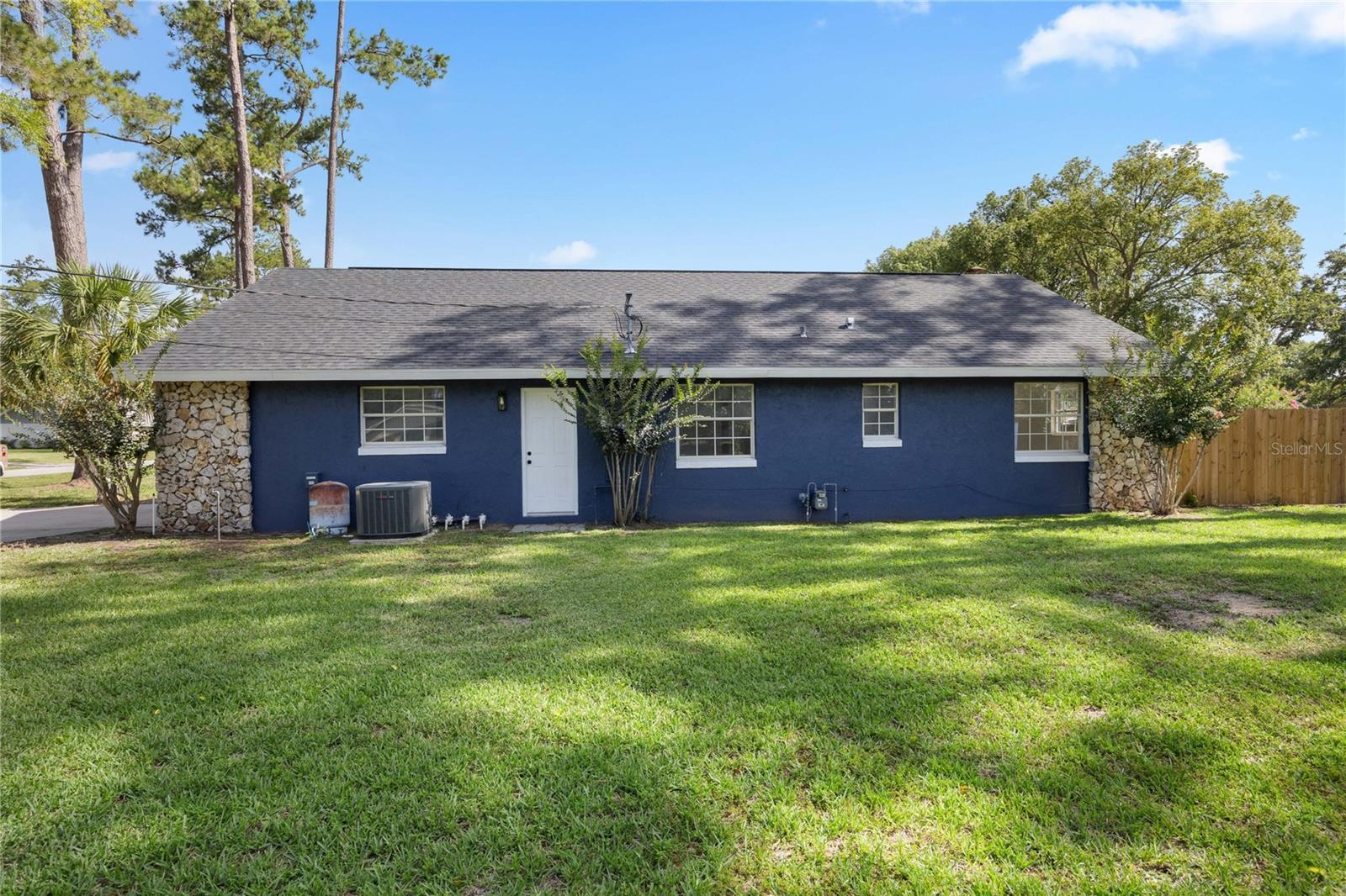 327 SE 50TH AVE