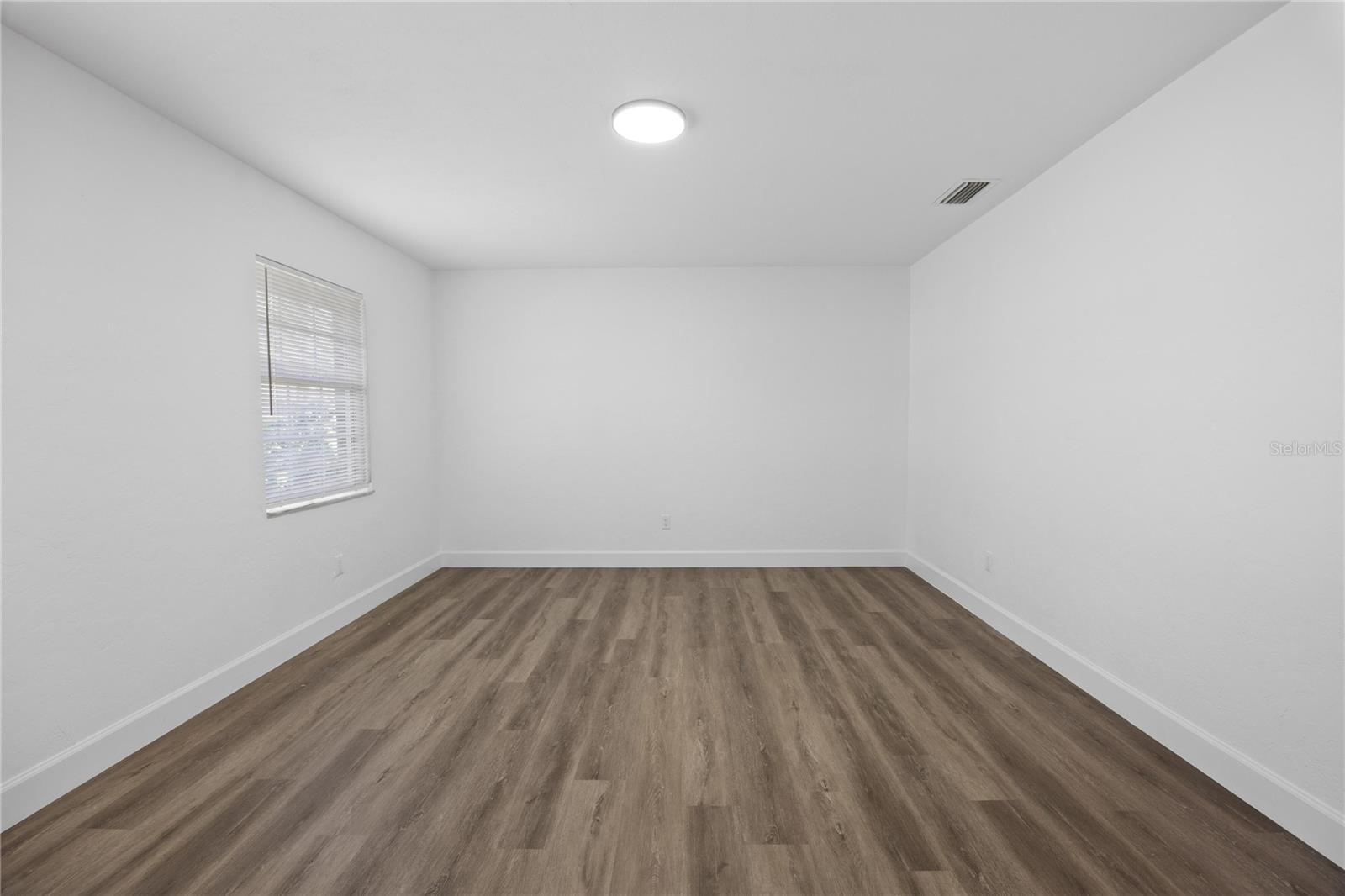 327 SE 50TH AVE