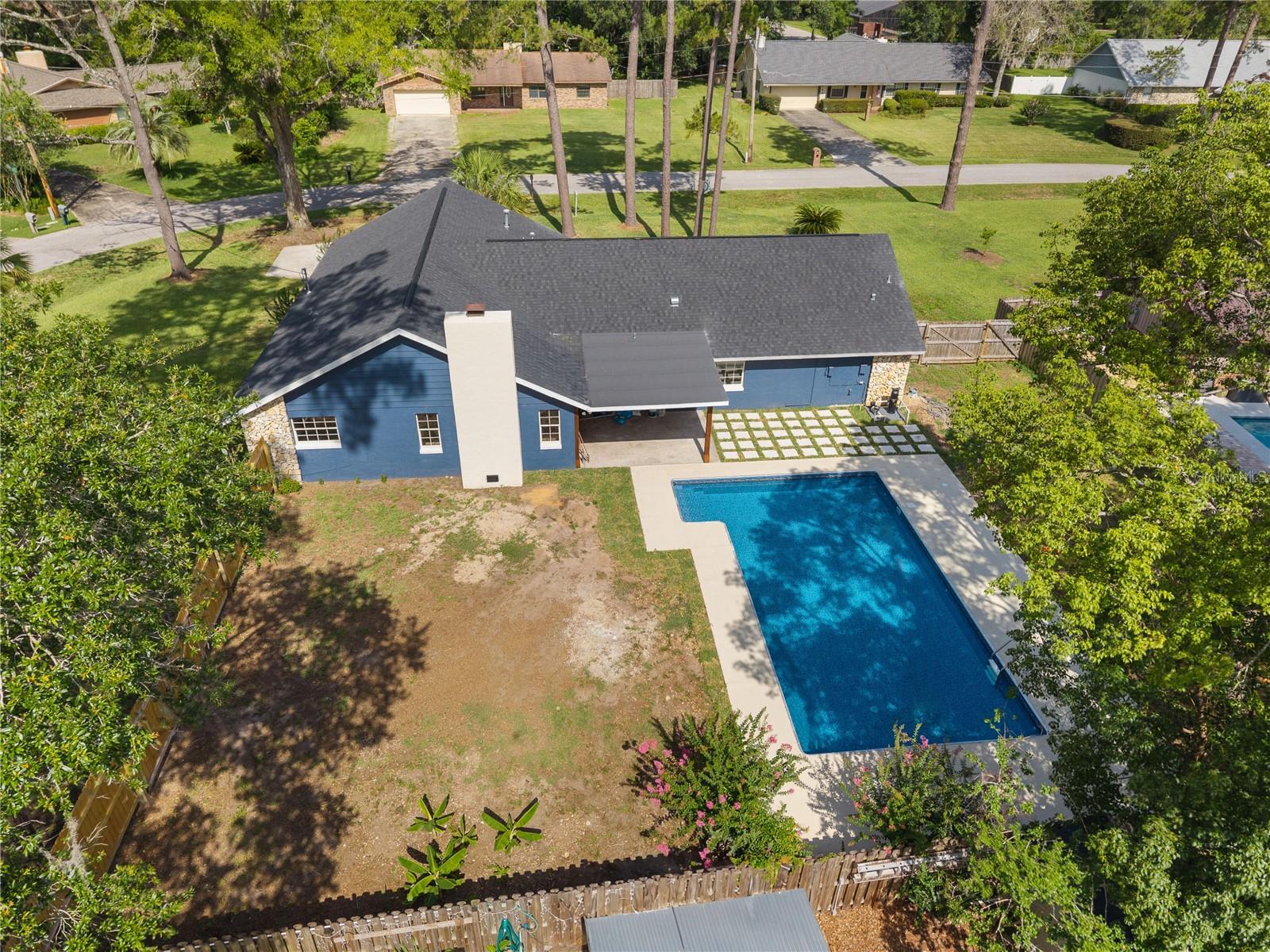 327 SE 50TH AVE
