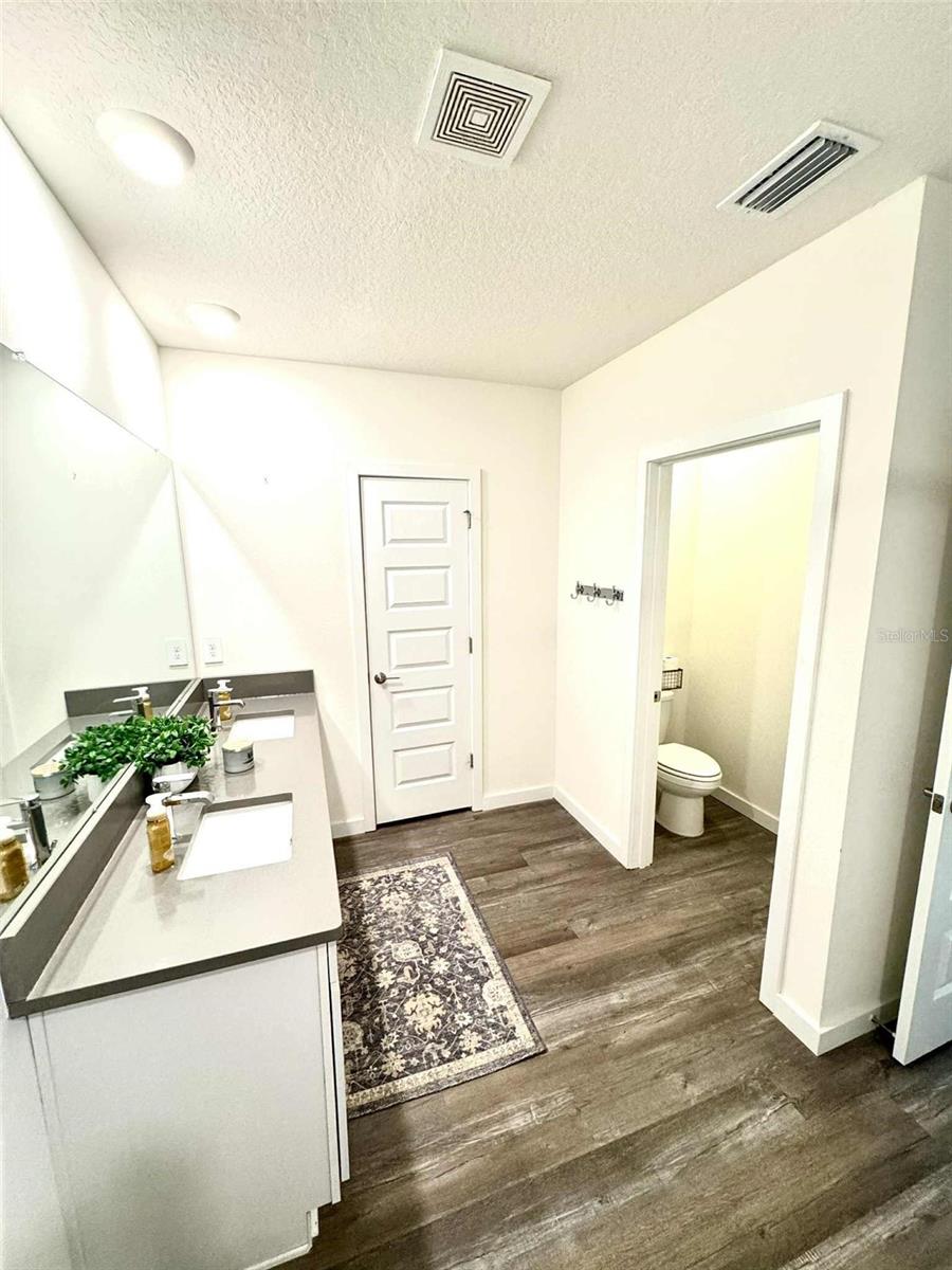 17023 BARNWOOD PL