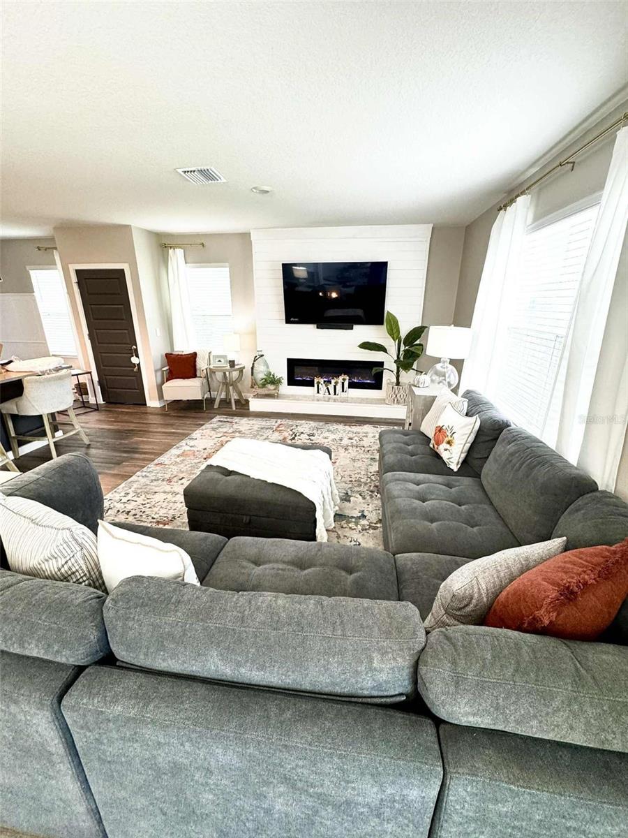 17023 BARNWOOD PL