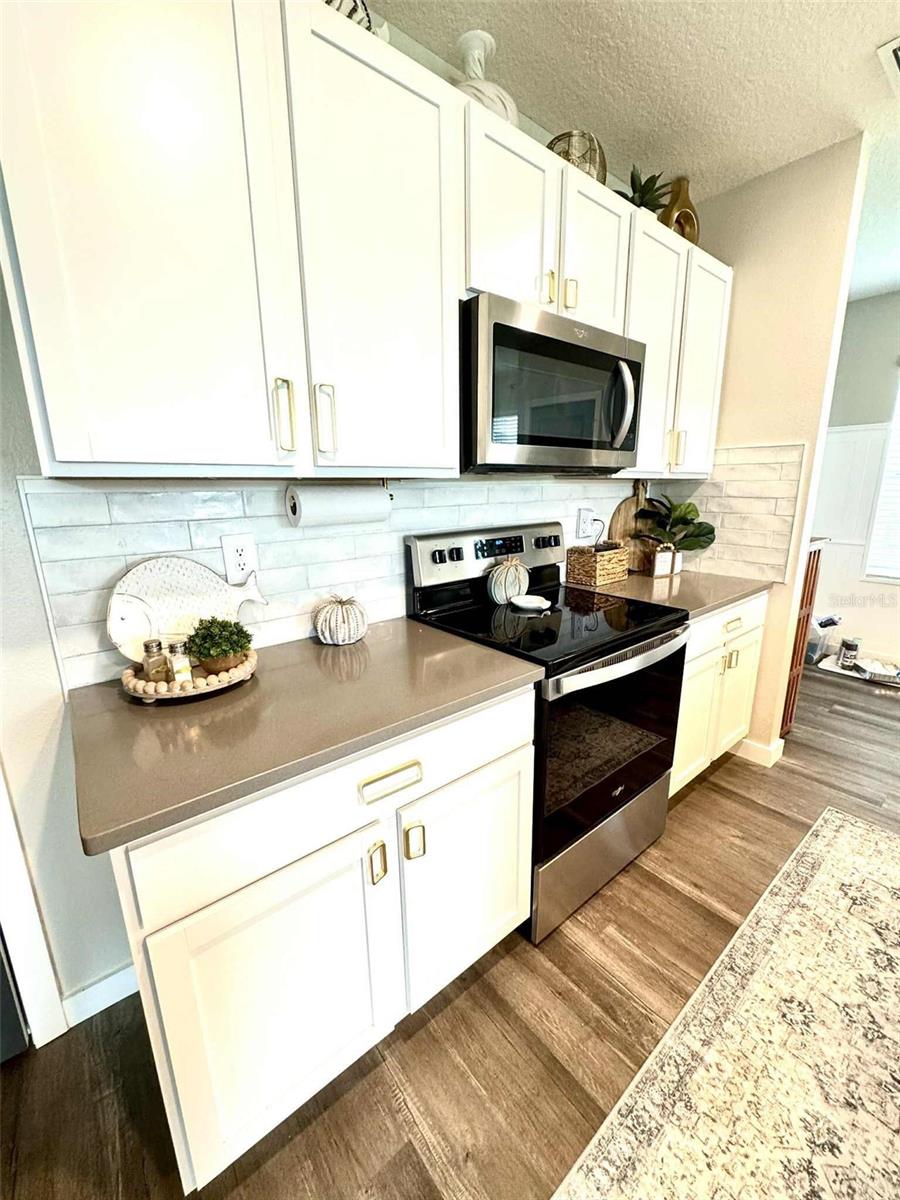 17023 BARNWOOD PL