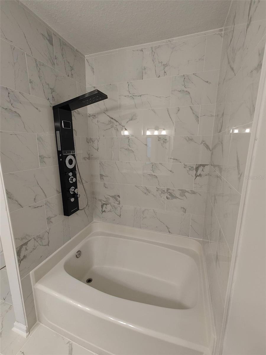 4207 S DALE MABRY HWY #11210