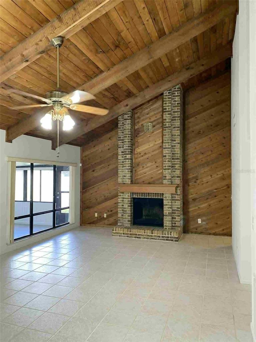 1108 DAPPLED ELM LN