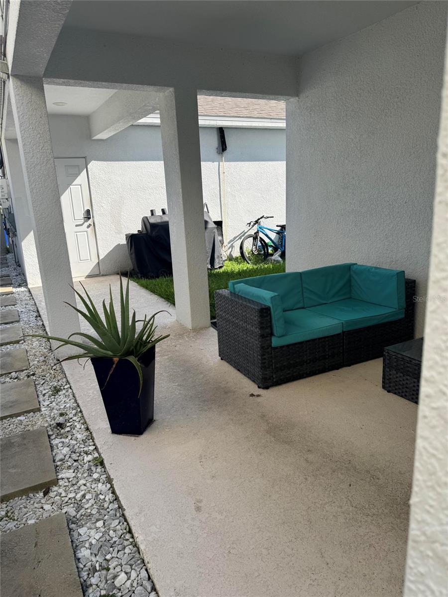 1877 SUMMER SERENITY DR