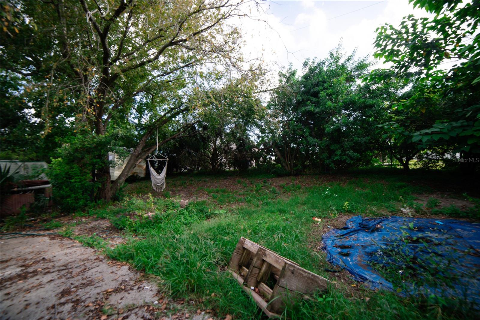 1605 BRADFORD RD