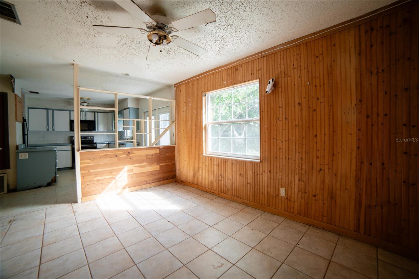 1605 BRADFORD RD