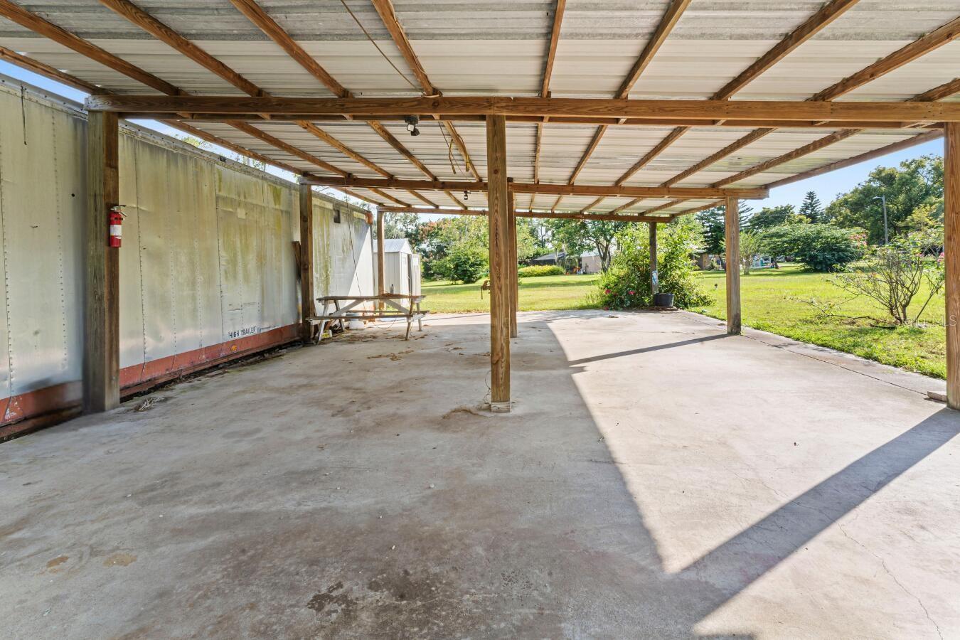 2631 E TRAPNELL RD