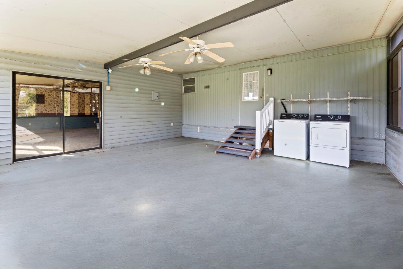 2631 E TRAPNELL RD