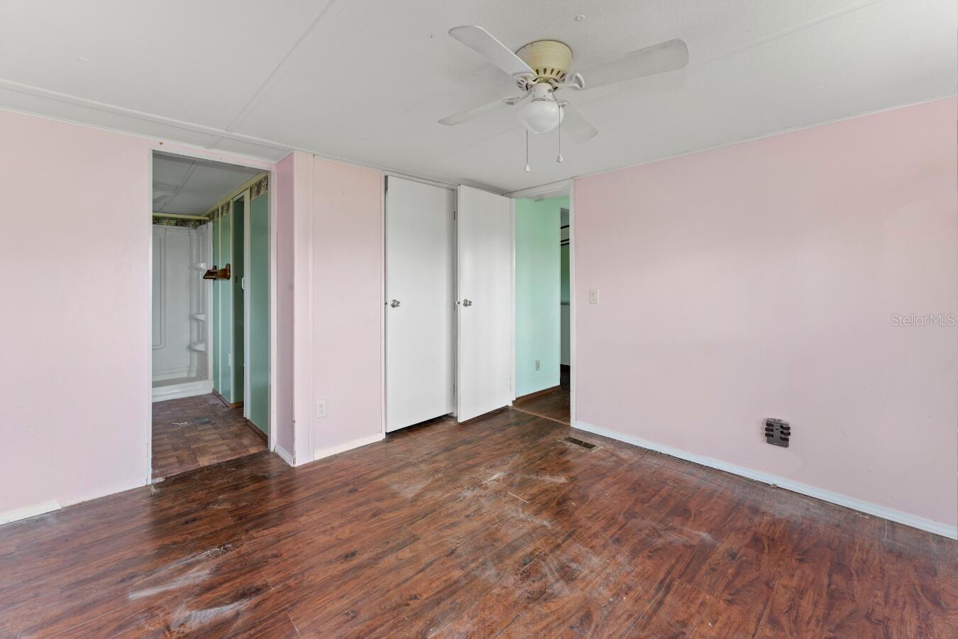 2631 E TRAPNELL RD
