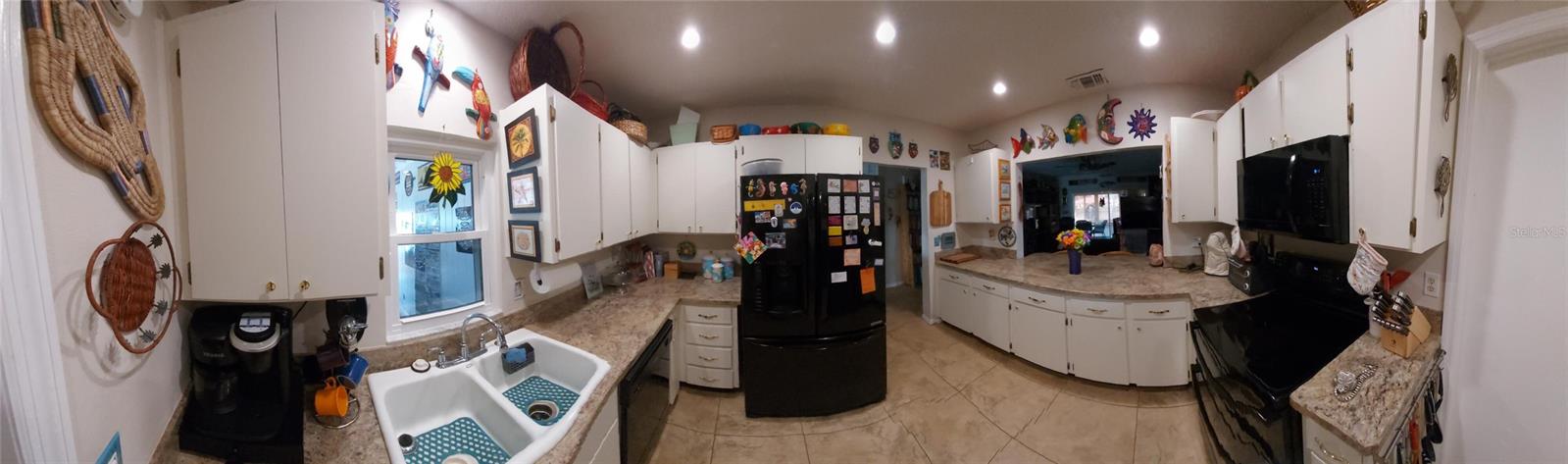 906 BLUEWATER DR