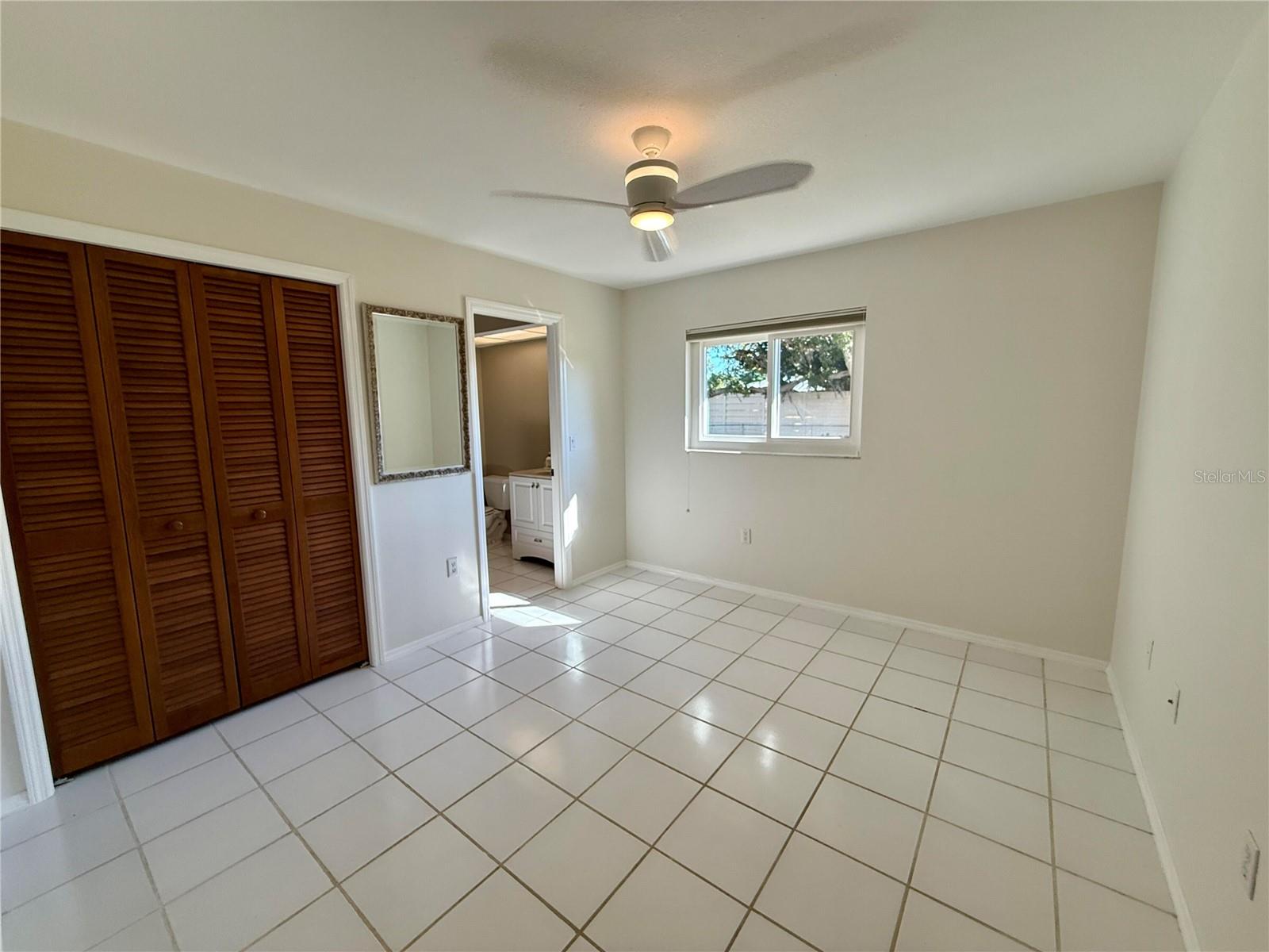 3652 OAK GROVE DR