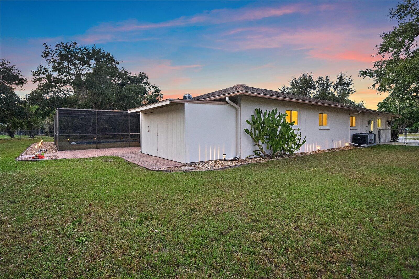 3652 OAK GROVE DR