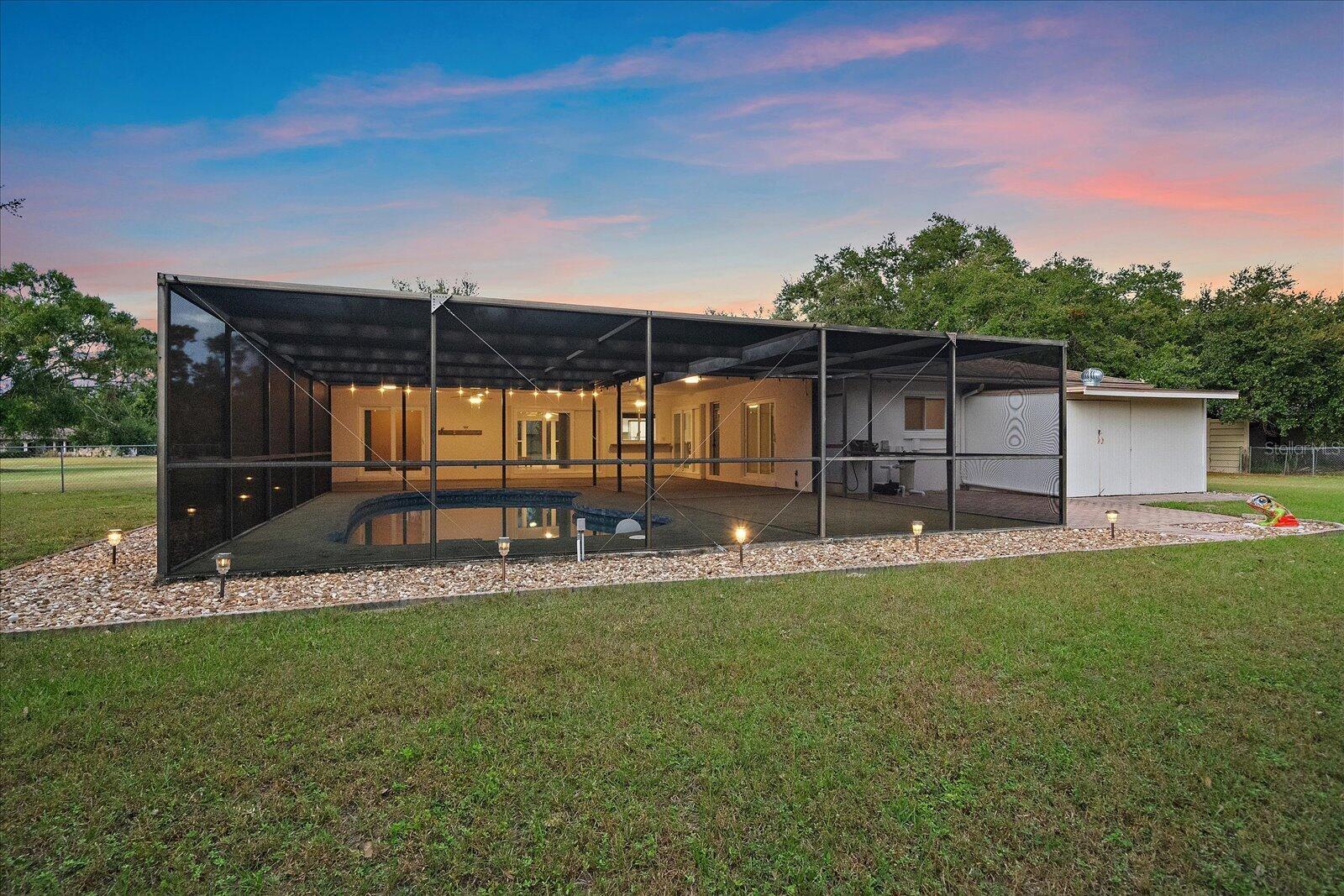 3652 OAK GROVE DR