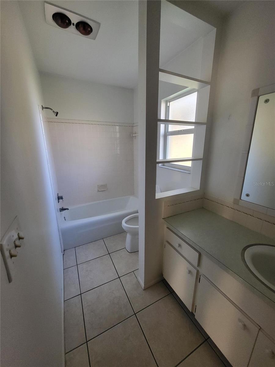 1740 EDITH AVE