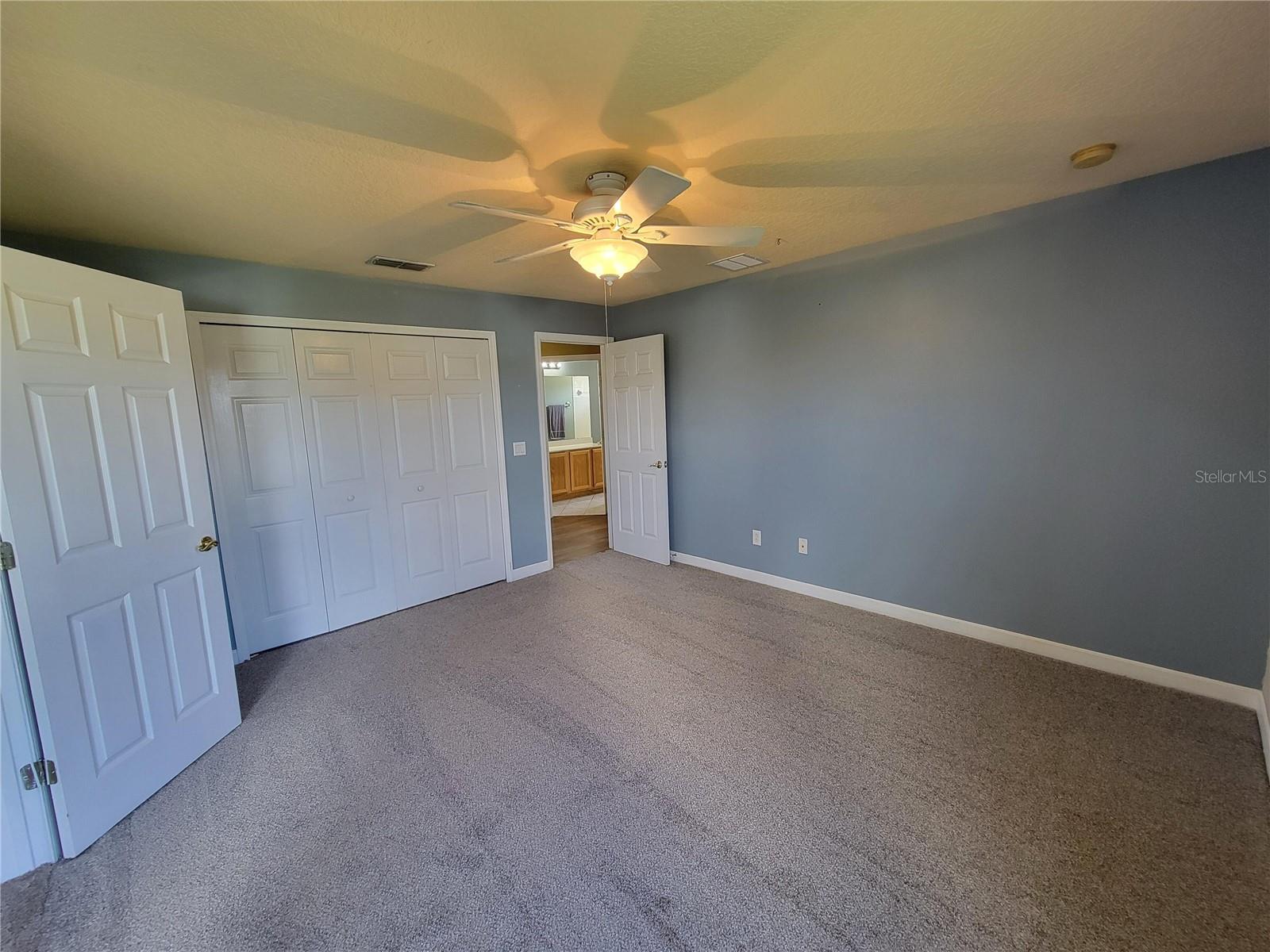 3145 TWISTED OAK LOOP