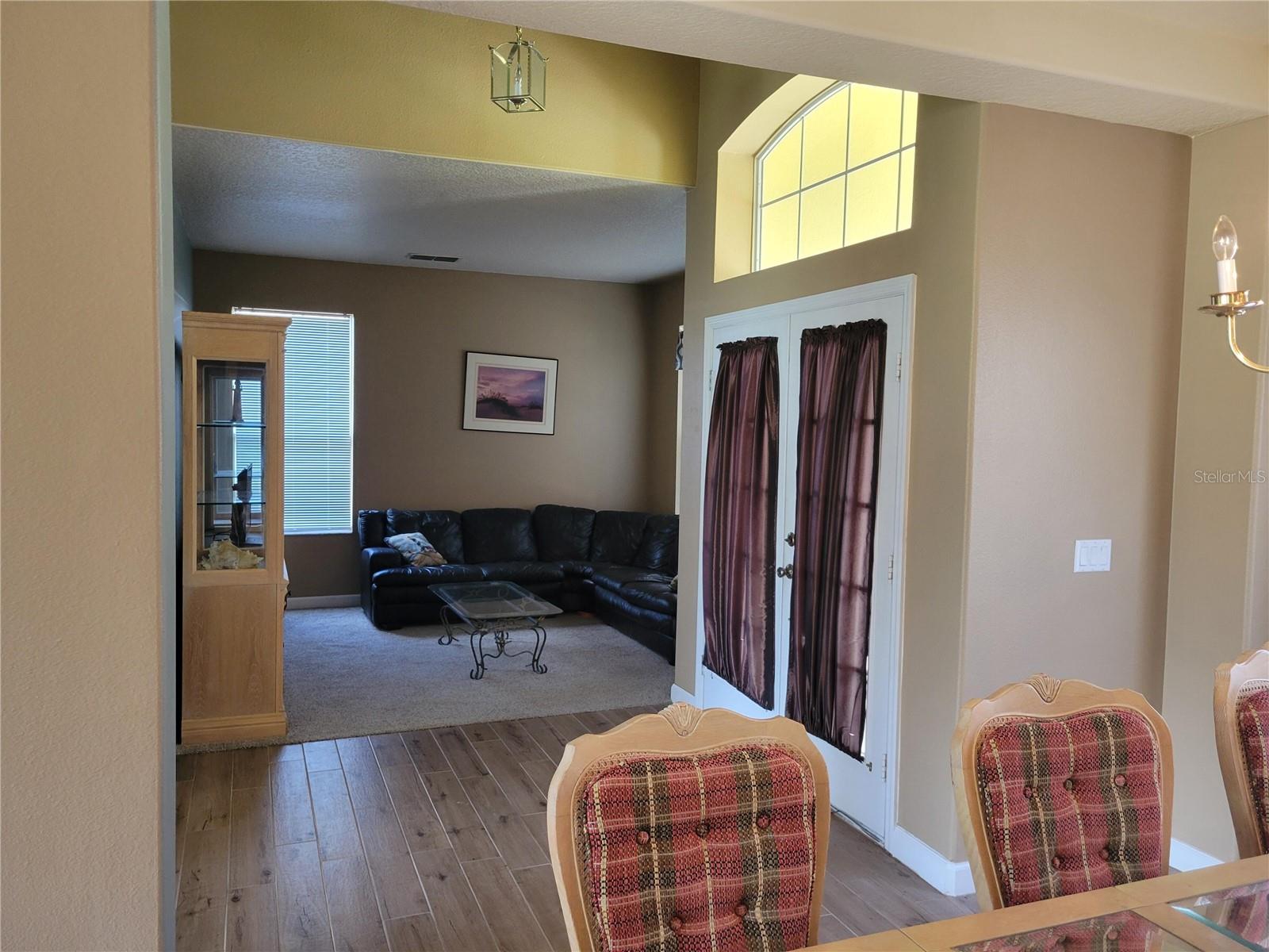 3145 TWISTED OAK LOOP