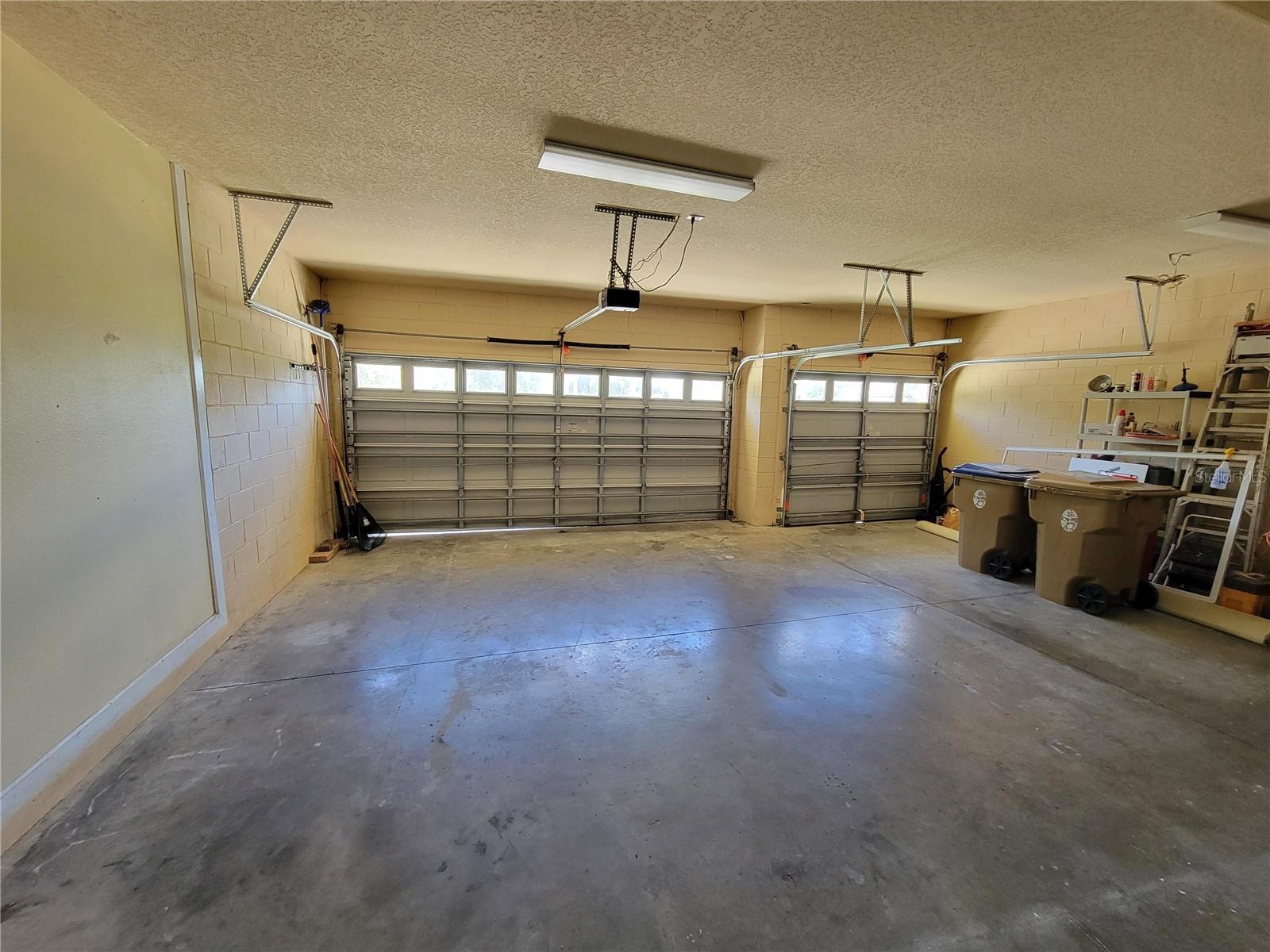 3145 TWISTED OAK LOOP