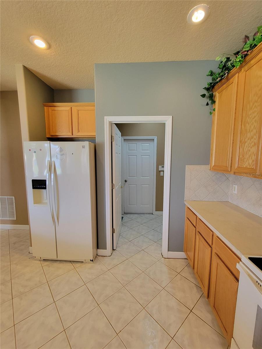 3145 TWISTED OAK LOOP