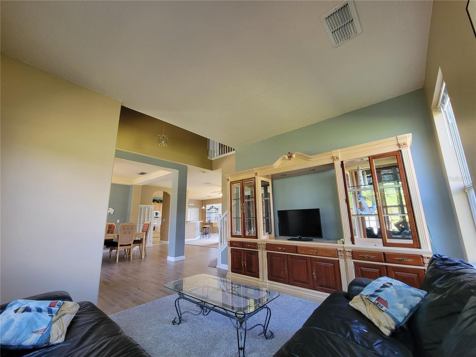 3145 TWISTED OAK LOOP