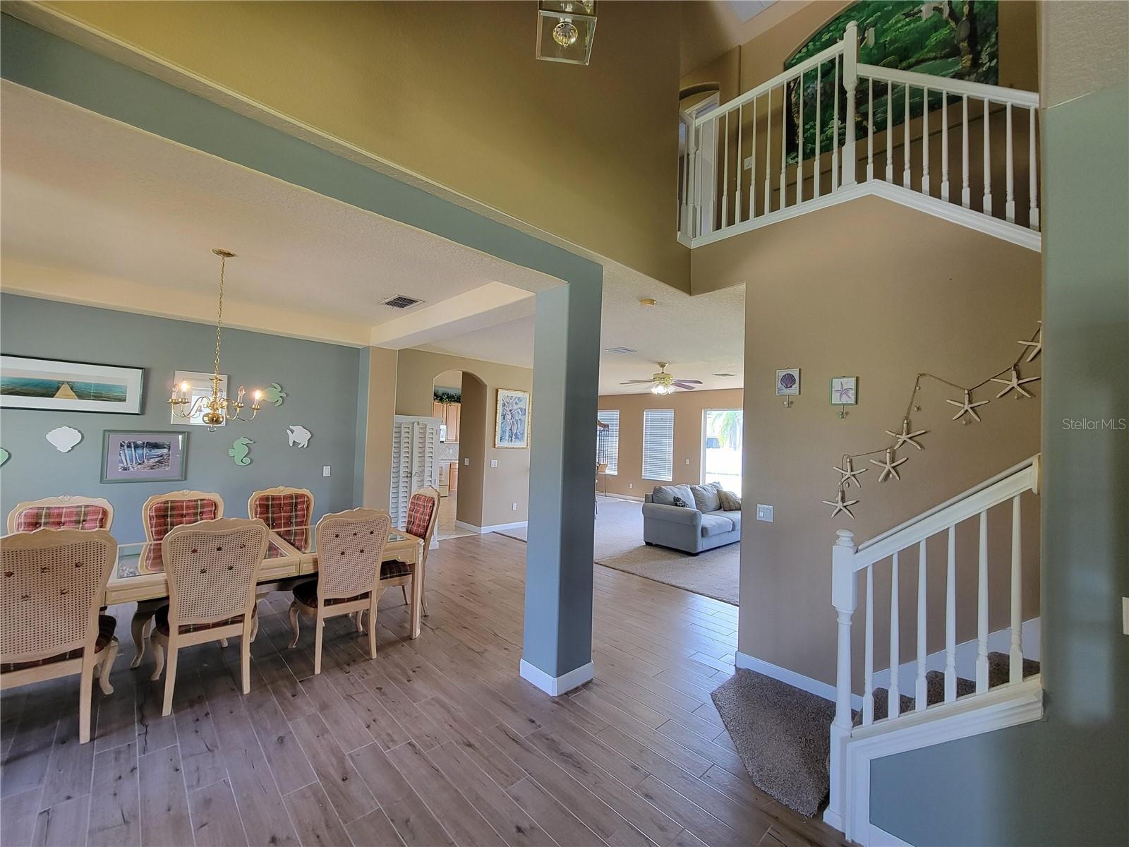 3145 TWISTED OAK LOOP