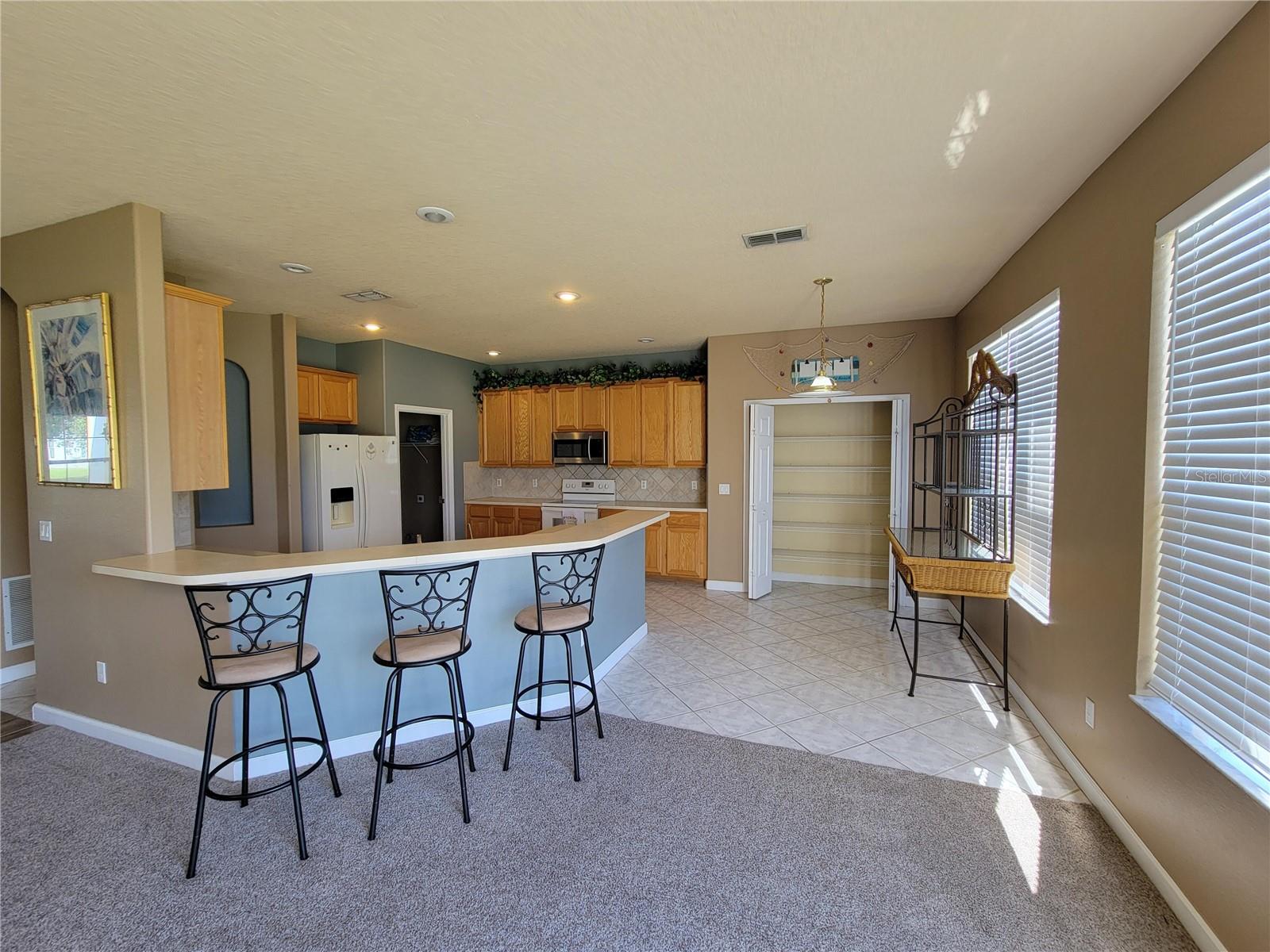 3145 TWISTED OAK LOOP